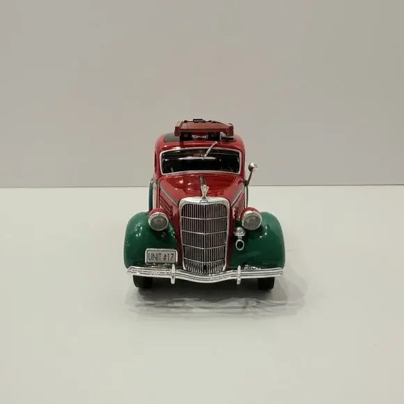 Conoco 1935 Ford Fire Patrol Diecast Car Crown Premiums - Picture 9 of 14